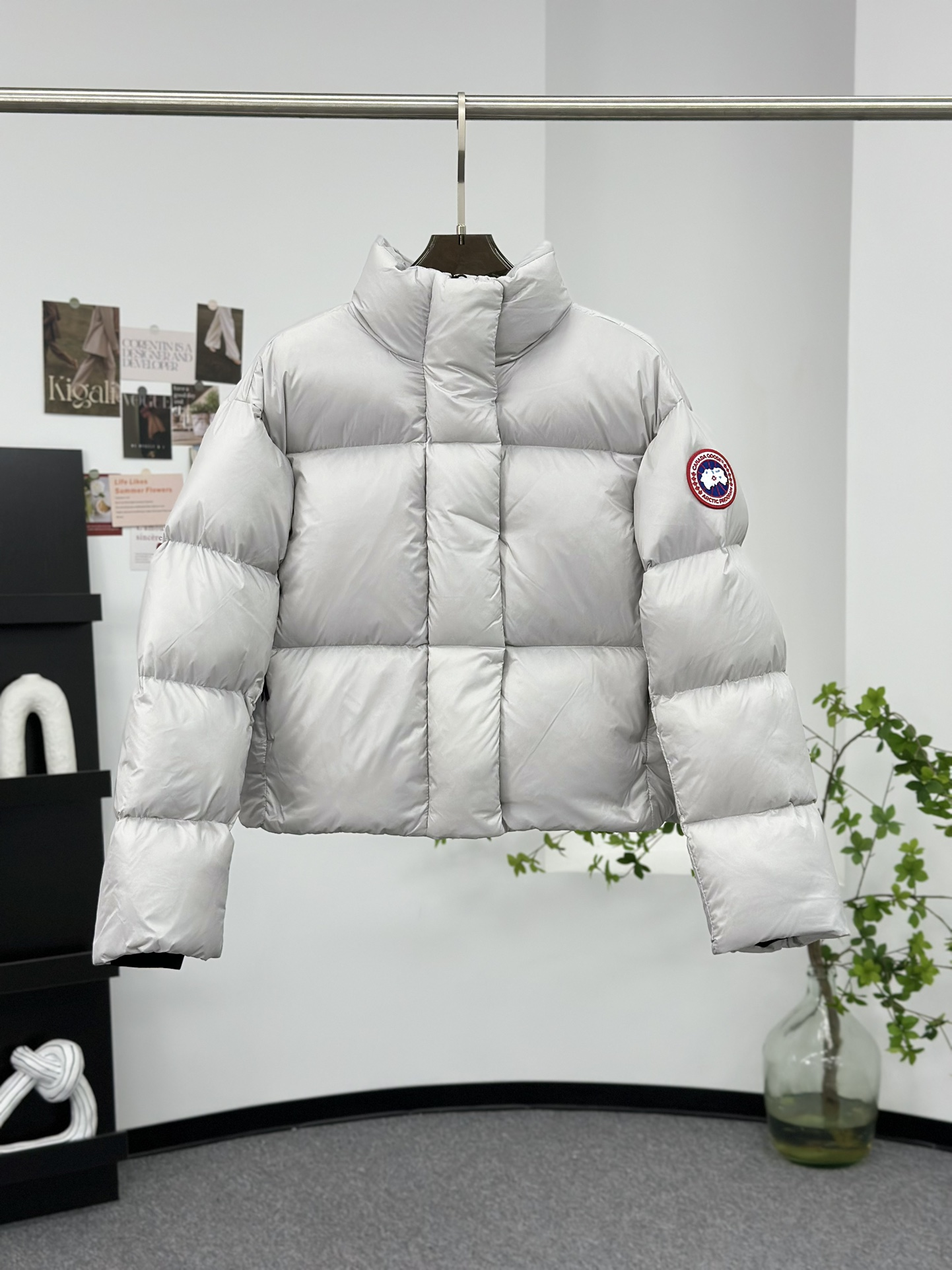 【Canada Goose  公式旗艦店】 カナダグース  ダウンジャケット ご好評に付き再入荷！241227
