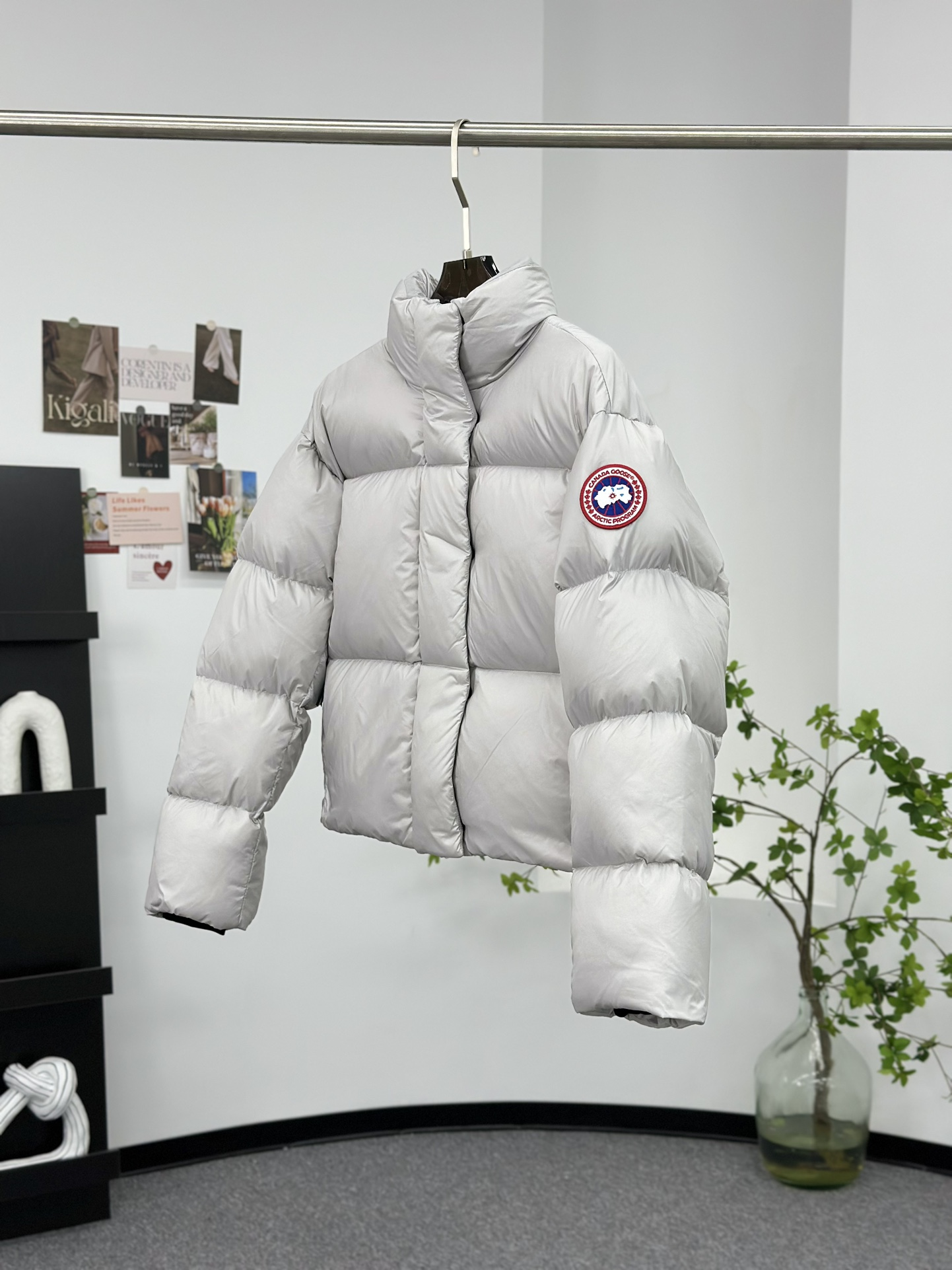 【Canada Goose  公式旗艦店】 カナダグース  ダウンジャケット ご好評に付き再入荷！241227