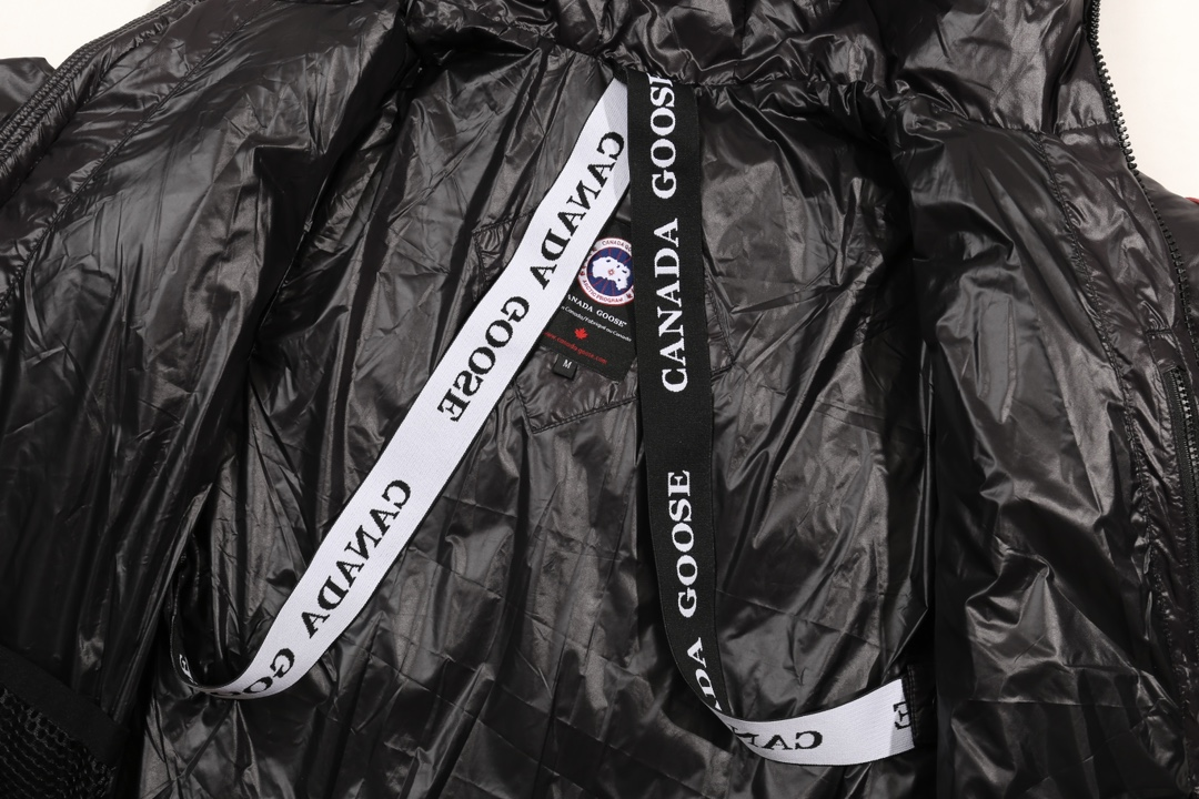 【Canada Goose  公式旗艦店】 カナダグース  ダウンジャケット ご好評に付き再入荷！241227