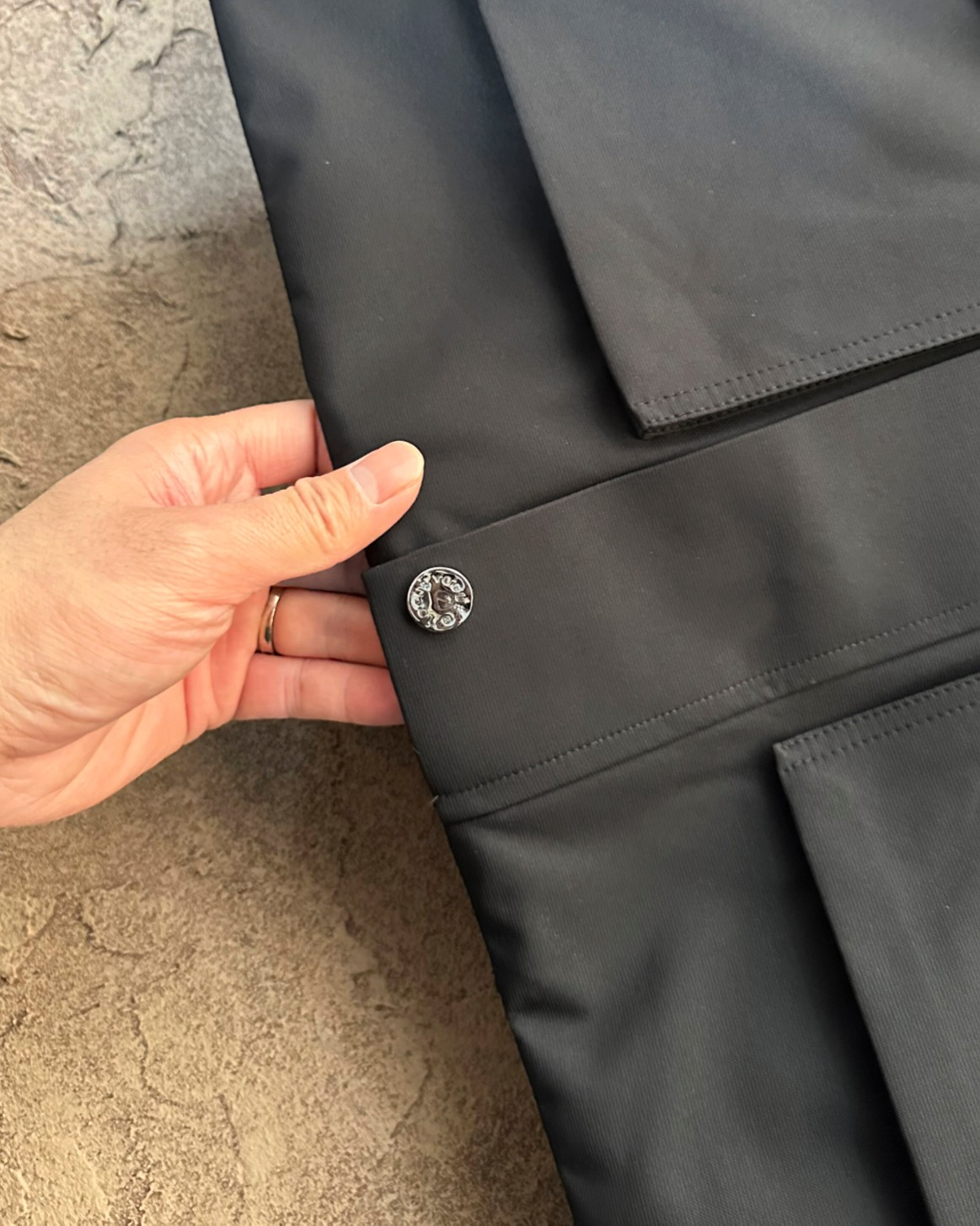 【PRADA  公式旗艦店】プラダ  ダウンジャケット好評に付き再入荷！241227