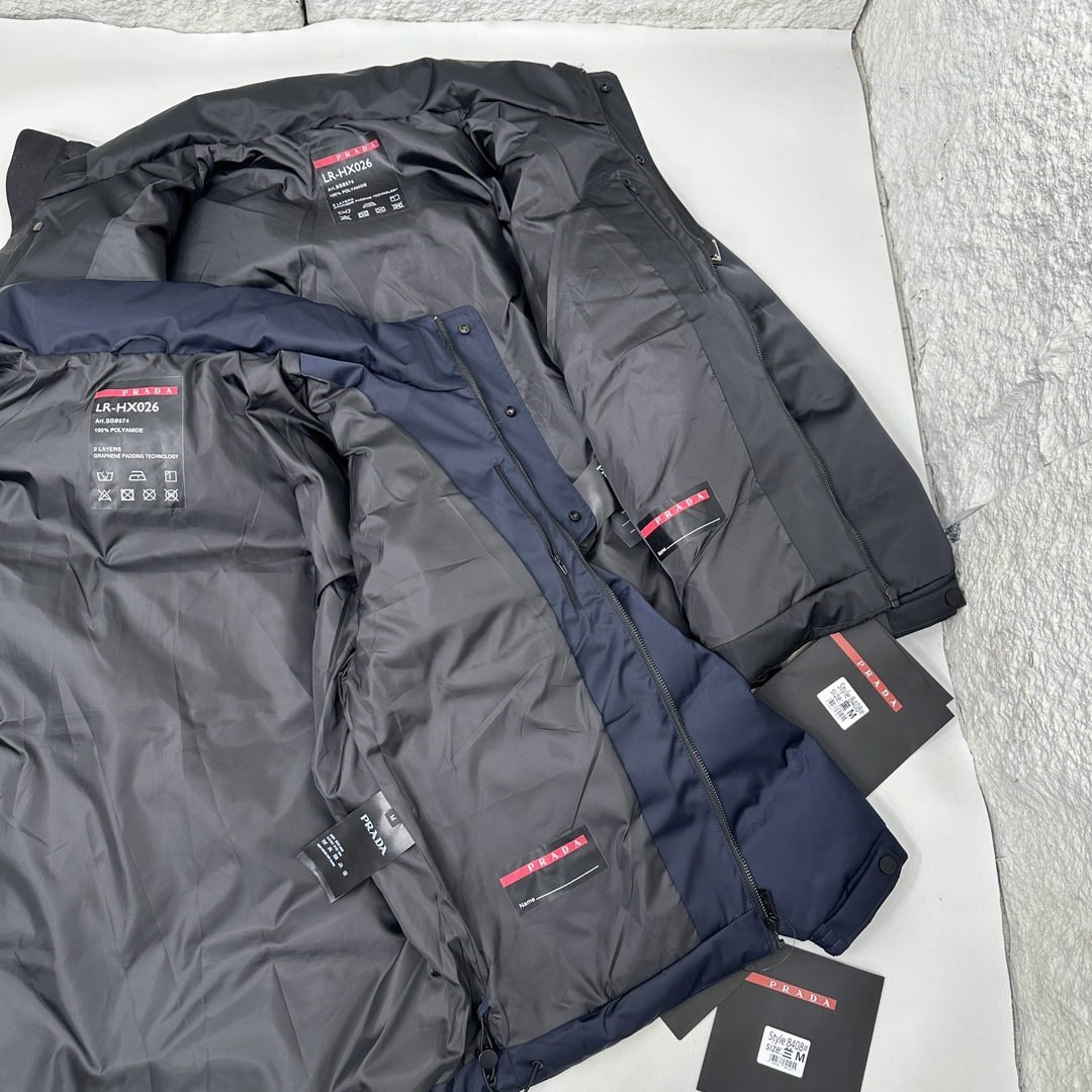 【PRADA  公式旗艦店】プラダ  ダウンジャケット好評に付き再入荷！241227