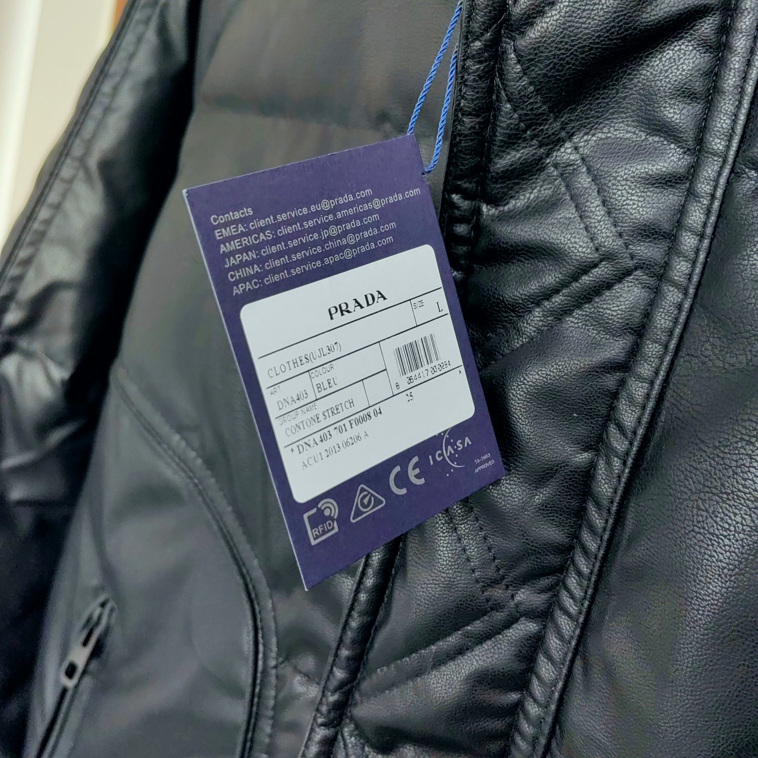 【PRADA  公式旗艦店】プラダ  ダウンジャケット好評に付き再入荷！241227