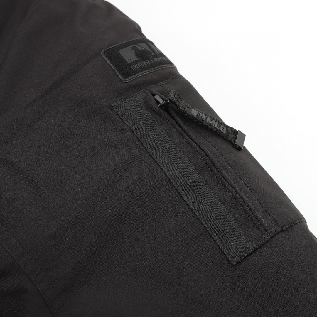 【MLB  公式旗艦店】ヤンキース  ダウンジャケット好評に付き再入荷！241227