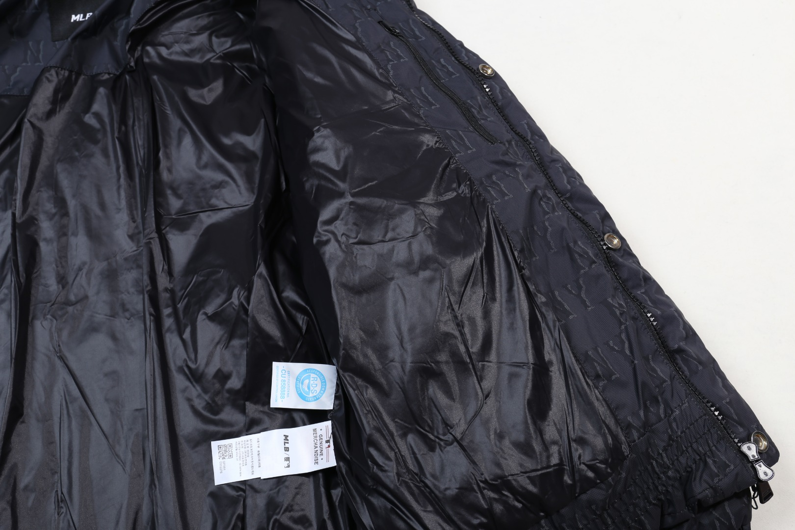 【MLB  公式旗艦店】ヤンキース  ダウンジャケット好評に付き再入荷！241227