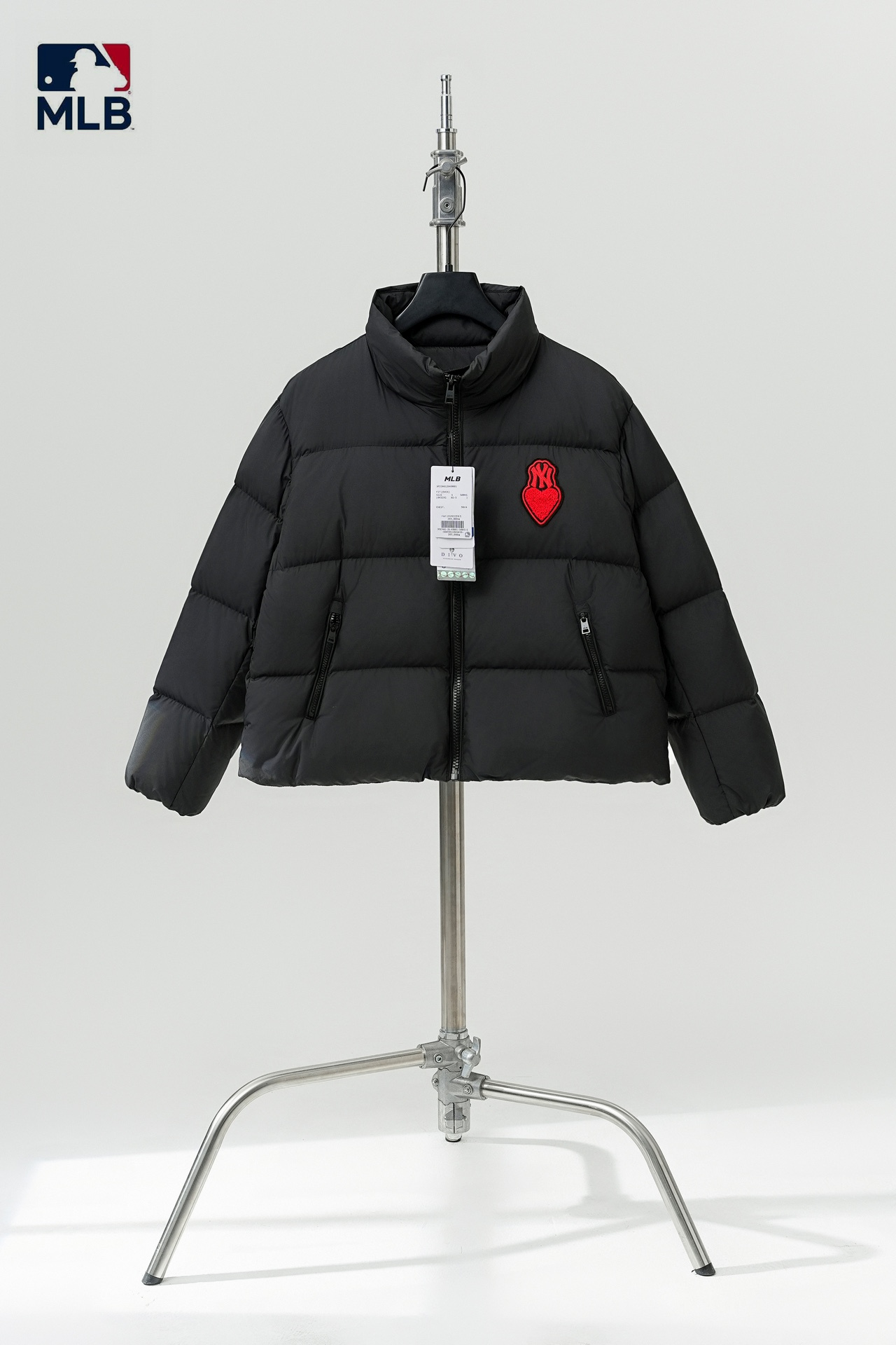 【MLB  公式旗艦店】ヤンキース  ダウンジャケット好評に付き再入荷！241227