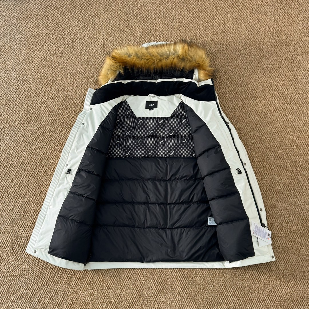 【MLB  公式旗艦店】ヤンキース  ダウンジャケット好評に付き再入荷！241227