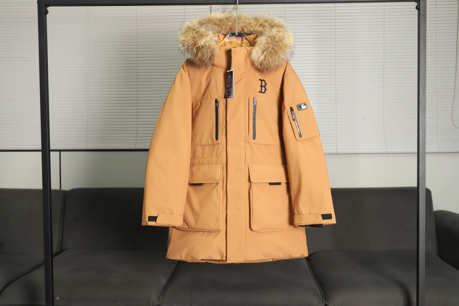 【MLB  公式旗艦店】ヤンキース  ダウンジャケット好評に付き再入荷！241227