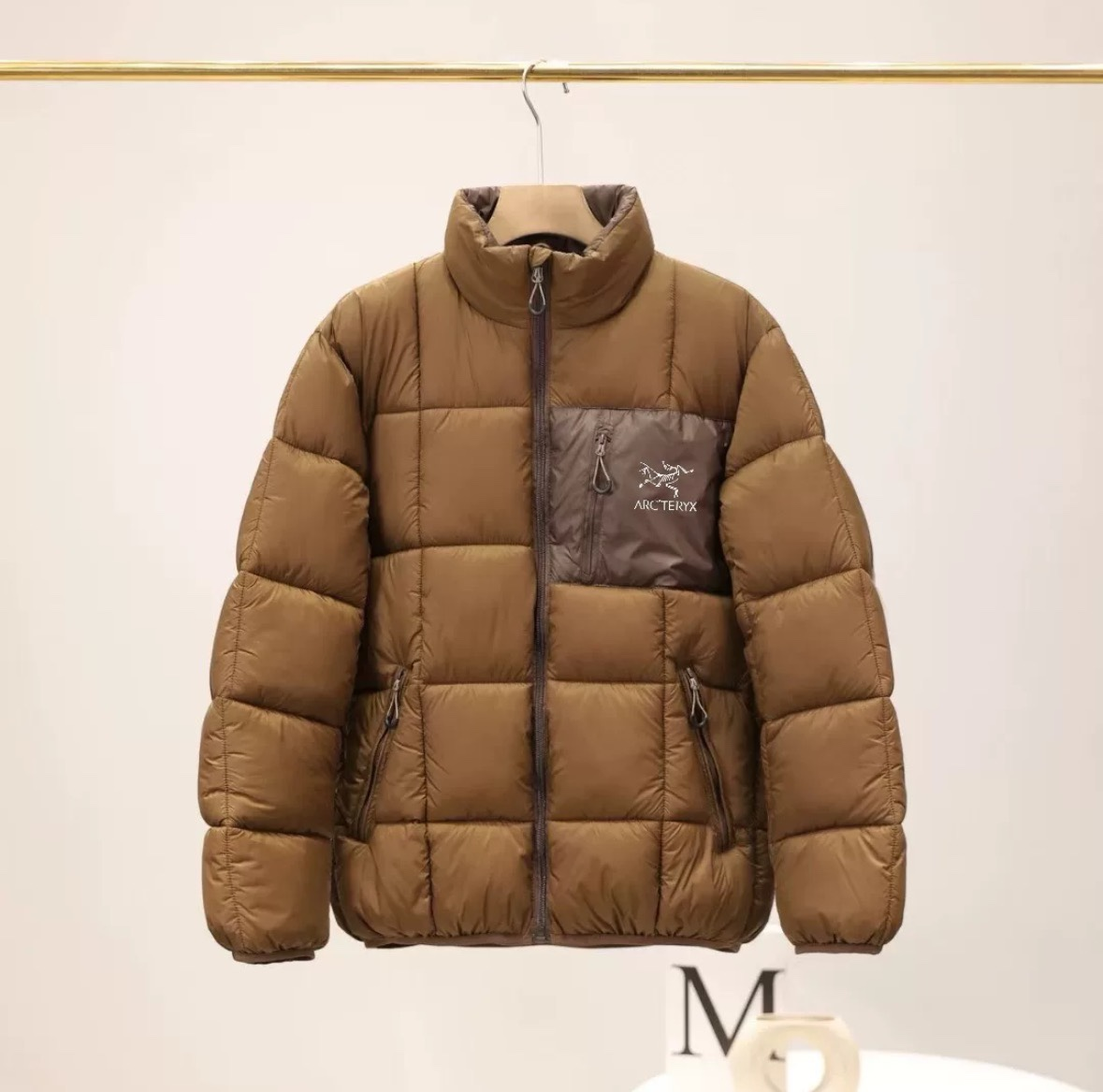 【ARCTERYX   公式旗艦店】 アークテリクス  ダウンジャケット ご好評に付き再入荷！  241228