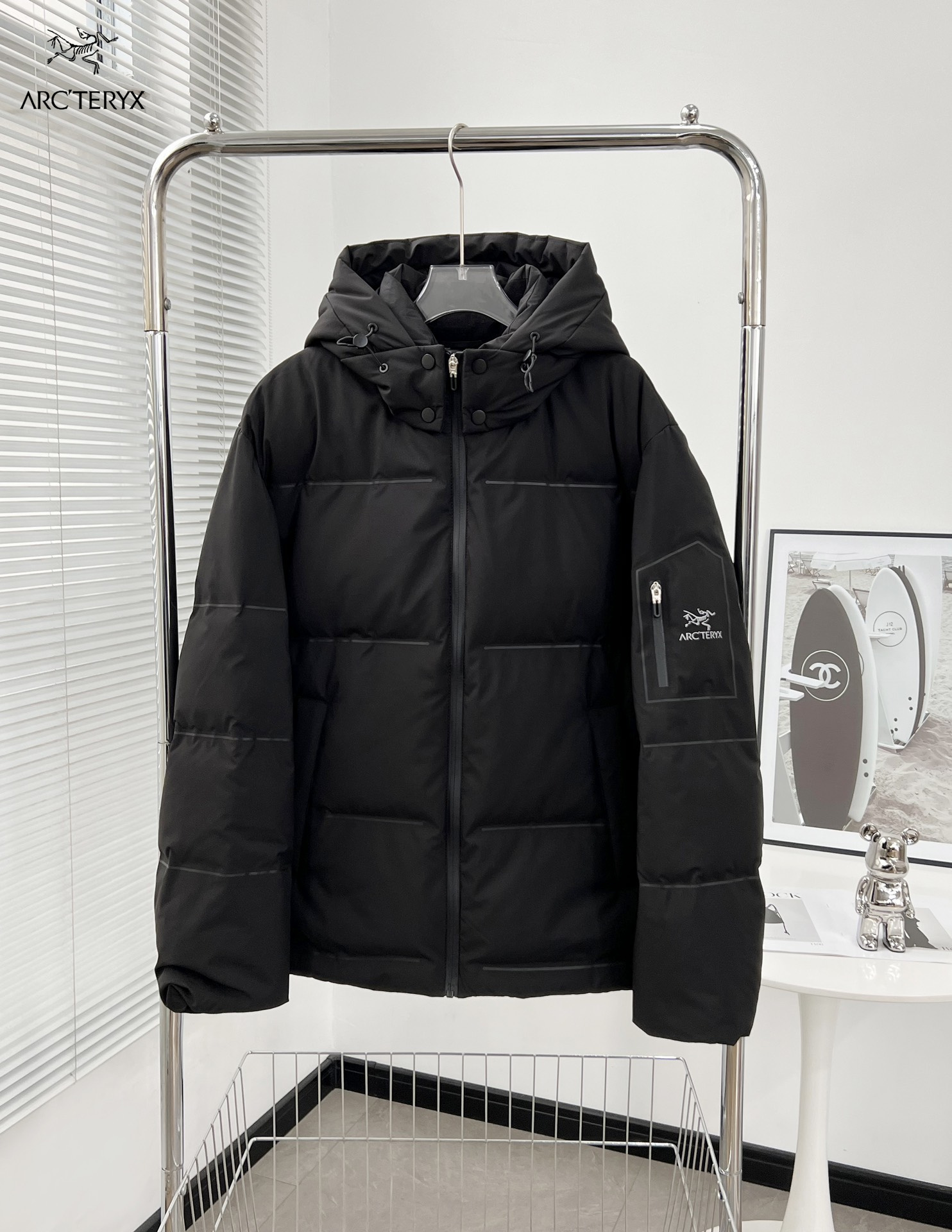 【ARCTERYX   公式旗艦店】 アークテリクス  ダウンジャケット ご好評に付き再入荷！  241228