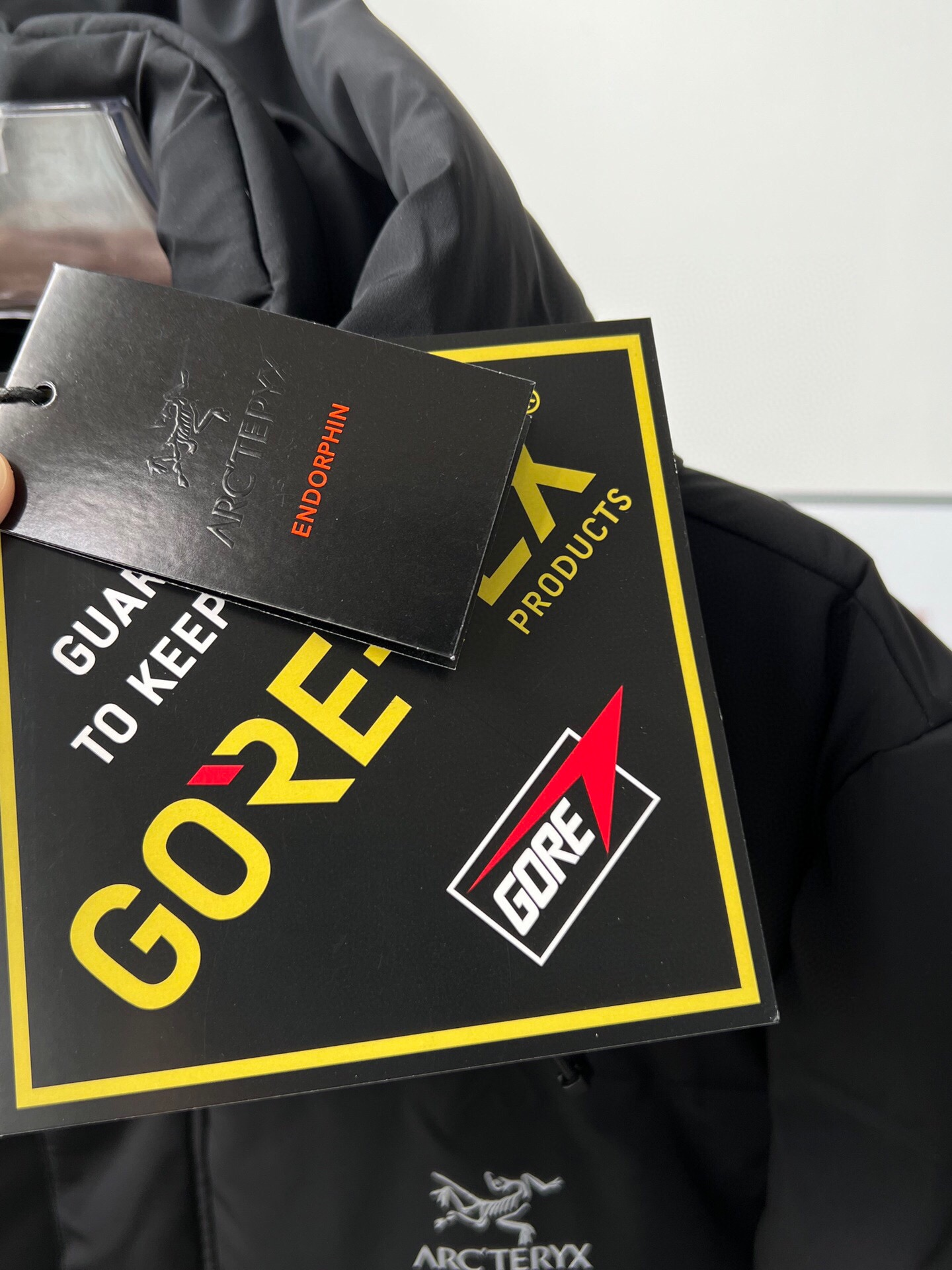 【ARCTERYX   公式旗艦店】 アークテリクス   ダウンジャケット  ご好評に付き再入荷！  241228