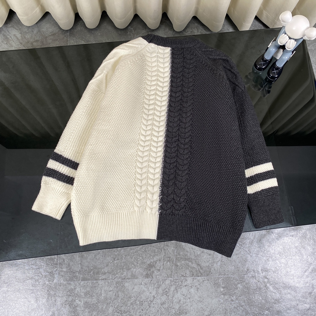 【ThomBrowne   公式旗艦店】トムブラウン セーター   ご好評に付き再入荷！241230