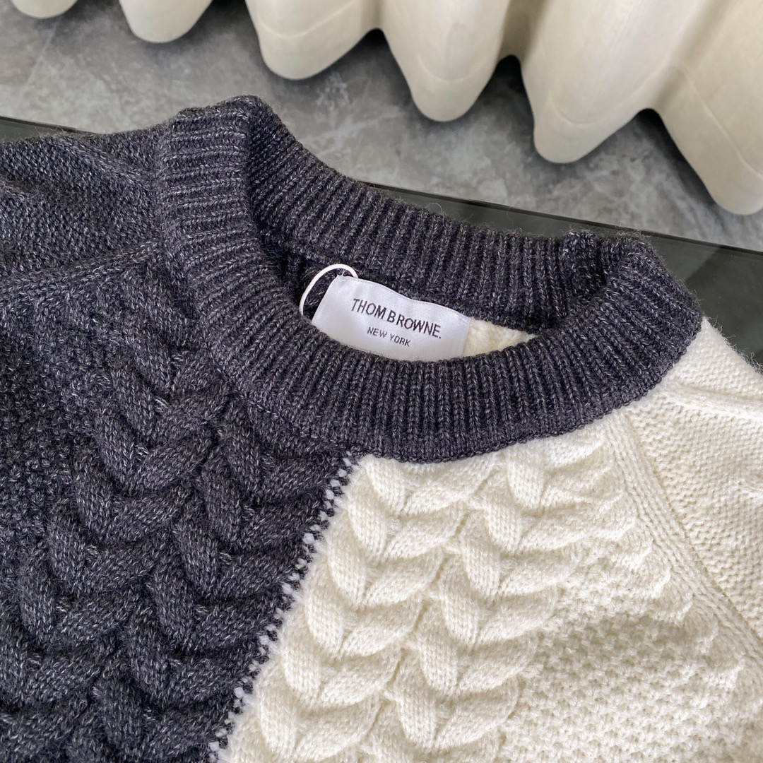 【ThomBrowne   公式旗艦店】トムブラウン セーター   ご好評に付き再入荷！241230