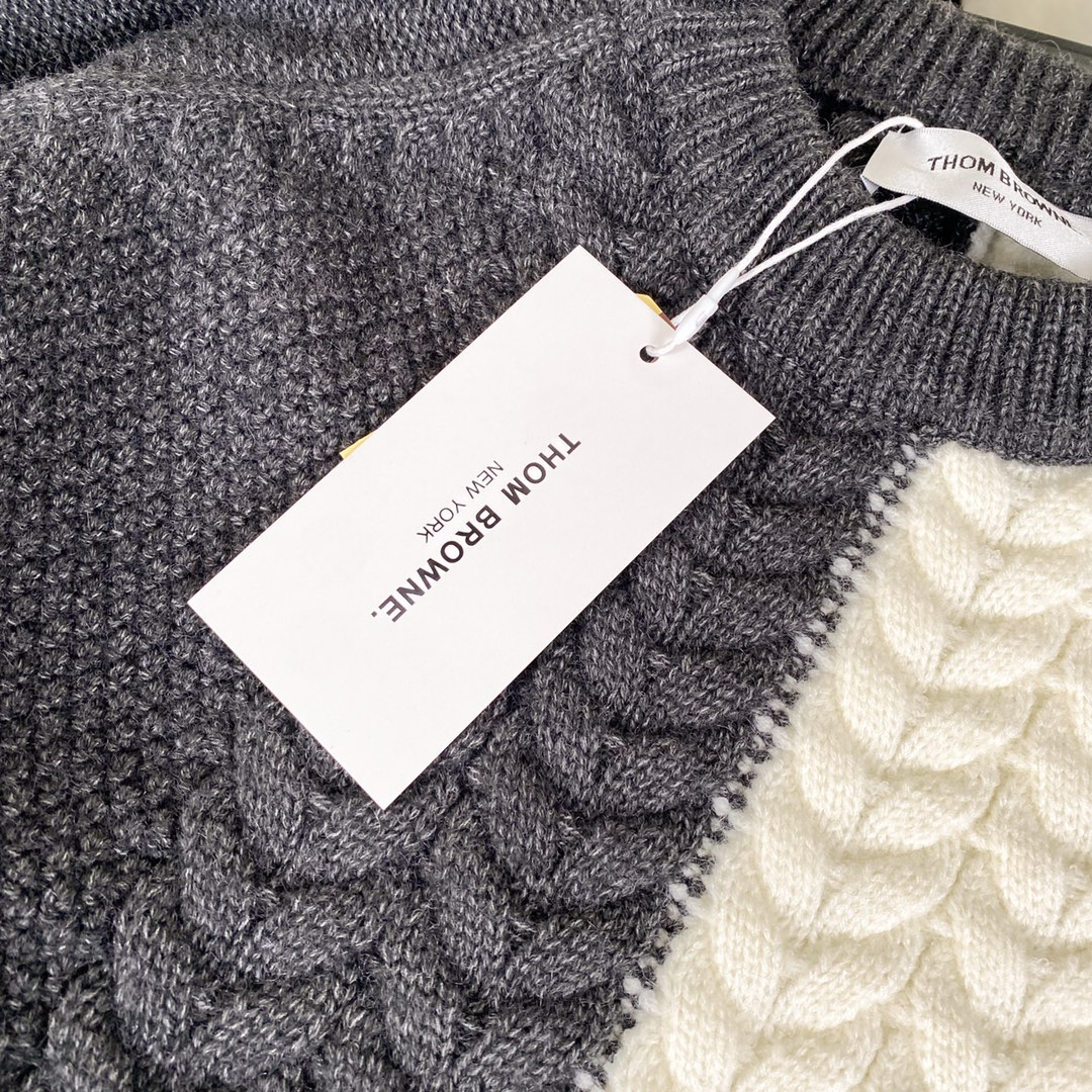 【ThomBrowne   公式旗艦店】トムブラウン セーター   ご好評に付き再入荷！241230