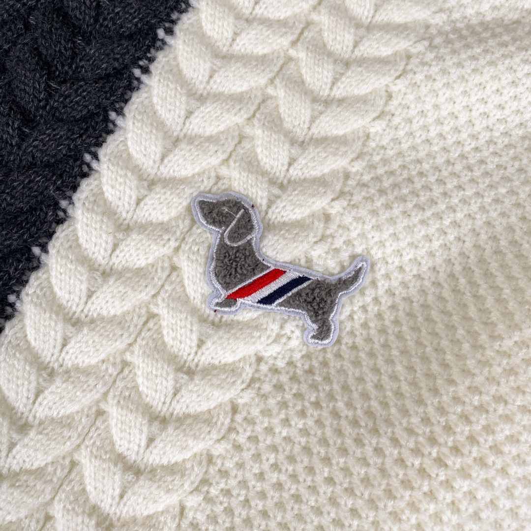 【ThomBrowne   公式旗艦店】トムブラウン セーター   ご好評に付き再入荷！241230