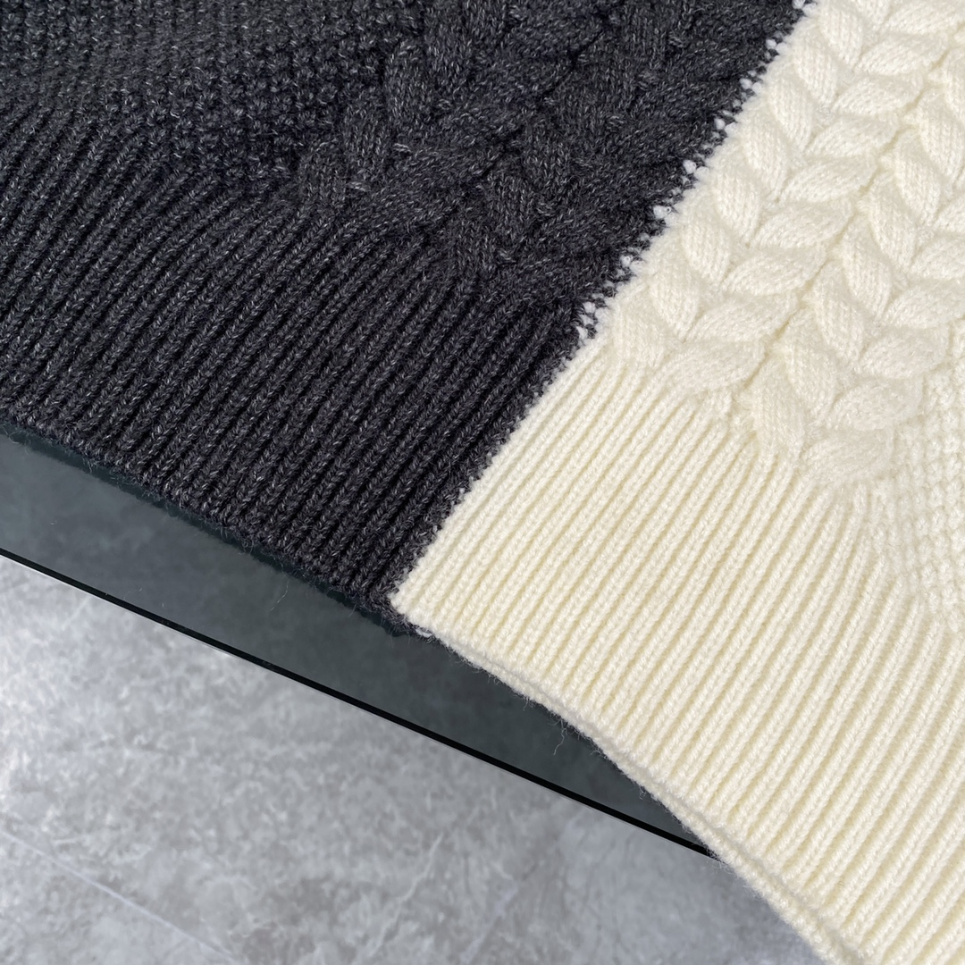 【ThomBrowne   公式旗艦店】トムブラウン セーター   ご好評に付き再入荷！241230