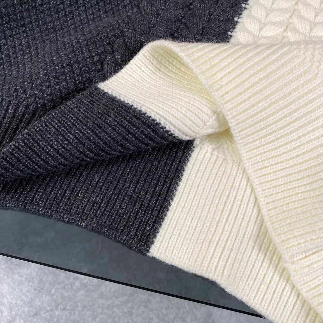 【ThomBrowne   公式旗艦店】トムブラウン セーター   ご好評に付き再入荷！241230