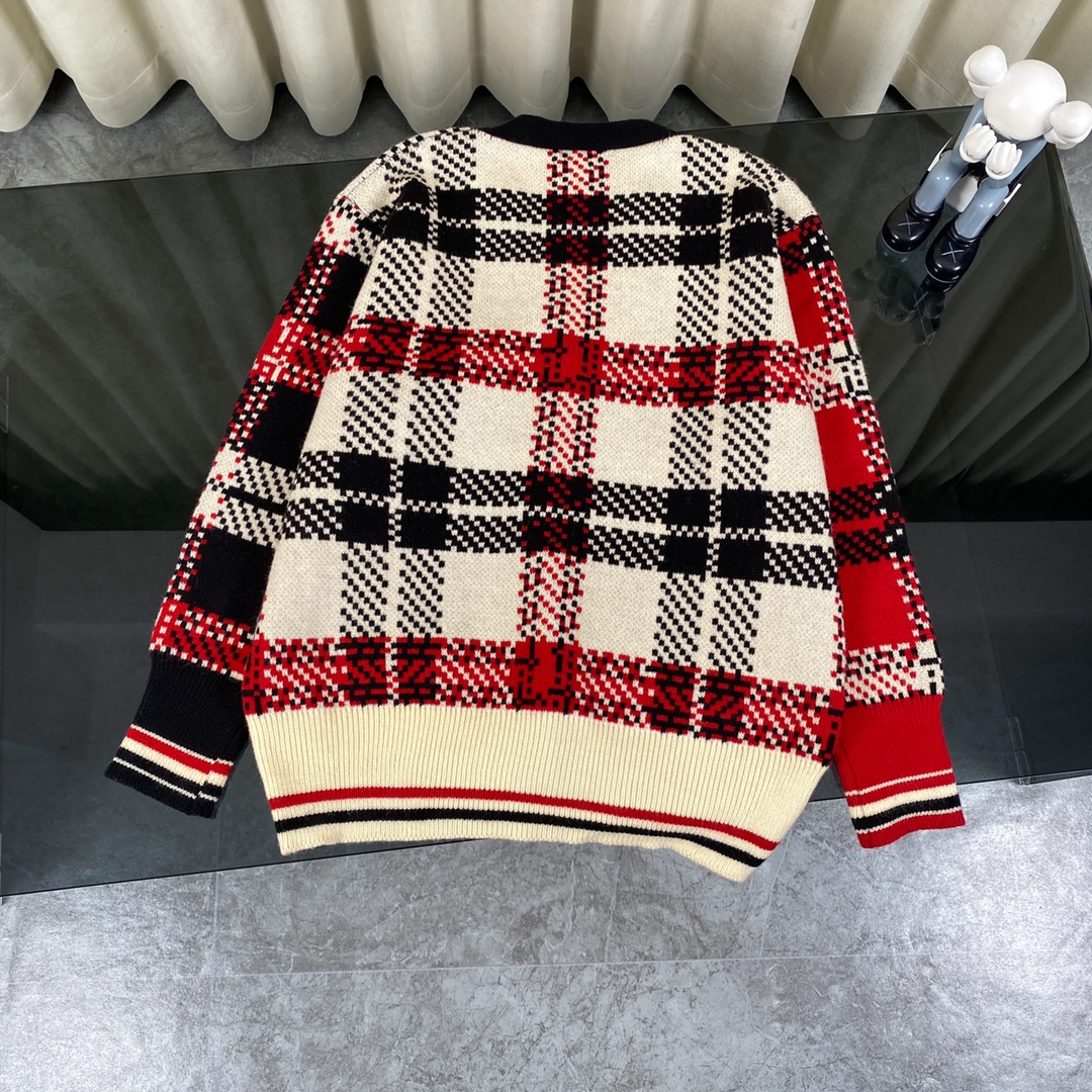 【ThomBrowne   公式旗艦店】トムブラウン  セーター   ご好評に付き再入荷！241230