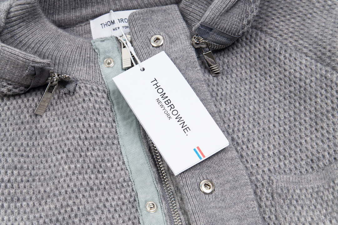 【ThomBrowne   公式旗艦店】トムブラウン セーター   ご好評に付き再入荷！241230