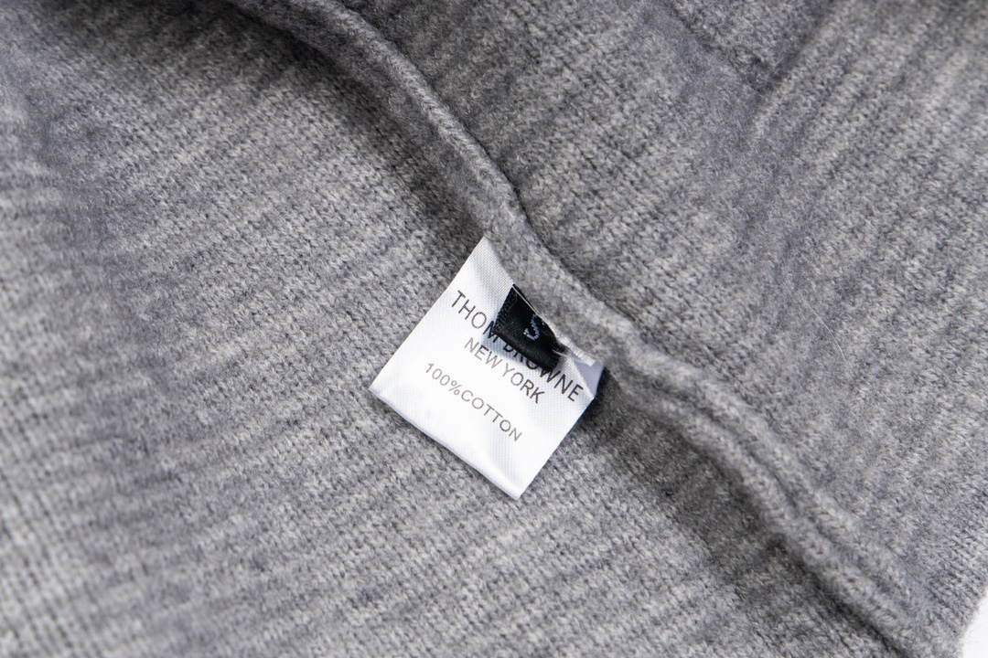 【ThomBrowne   公式旗艦店】トムブラウン セーター   ご好評に付き再入荷！241230