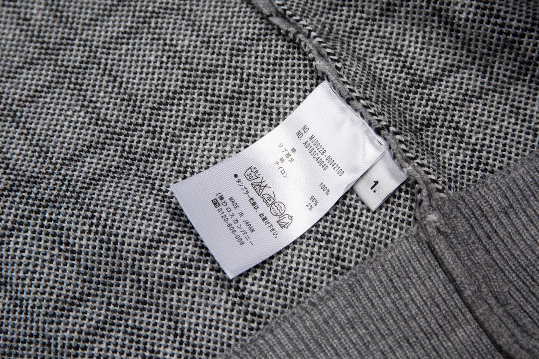 【ThomBrowne  公式旗艦店】トムブラウン  セーター  ご好評に付き再入荷！241228