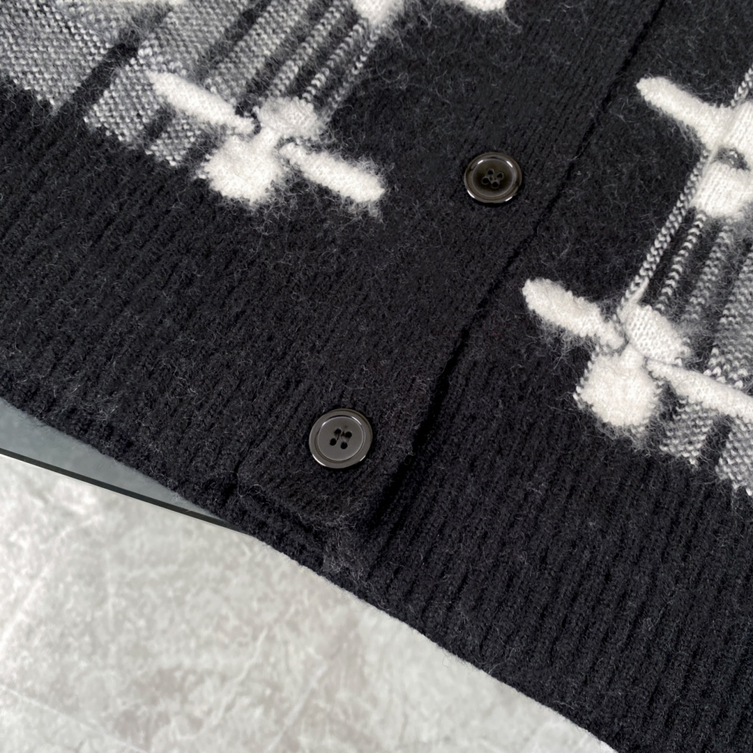 【 LOUIS VUITTON   公式旗艦店】ルイヴィトン セーター   ご好評に付き再入荷！241230