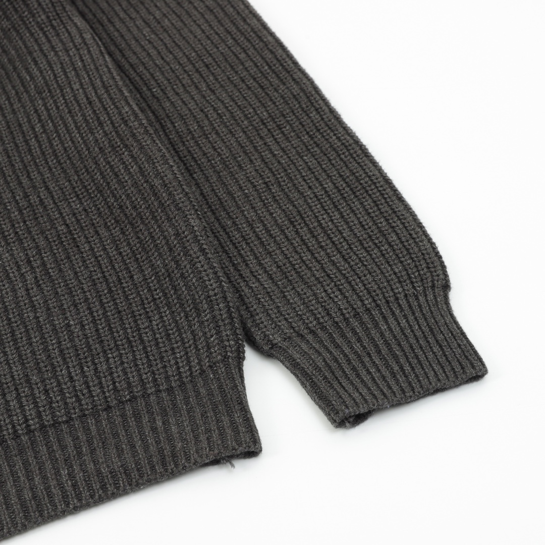 【BURBERRY 公式旗艦店】バーバリー  セーター好評に付き再入荷！241231