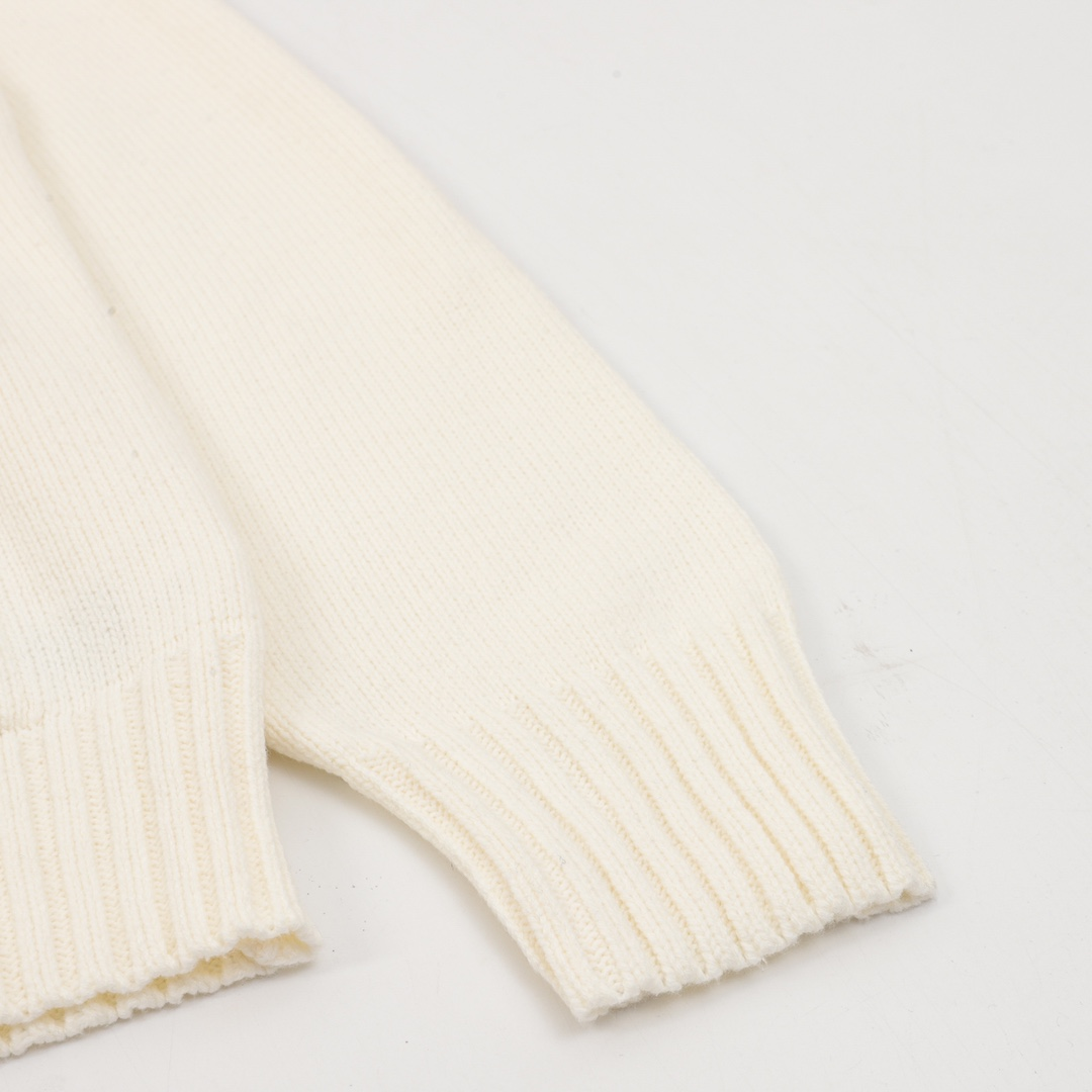 【BURBERRY 公式旗艦店】バーバリー  セーター好評に付き再入荷！241231