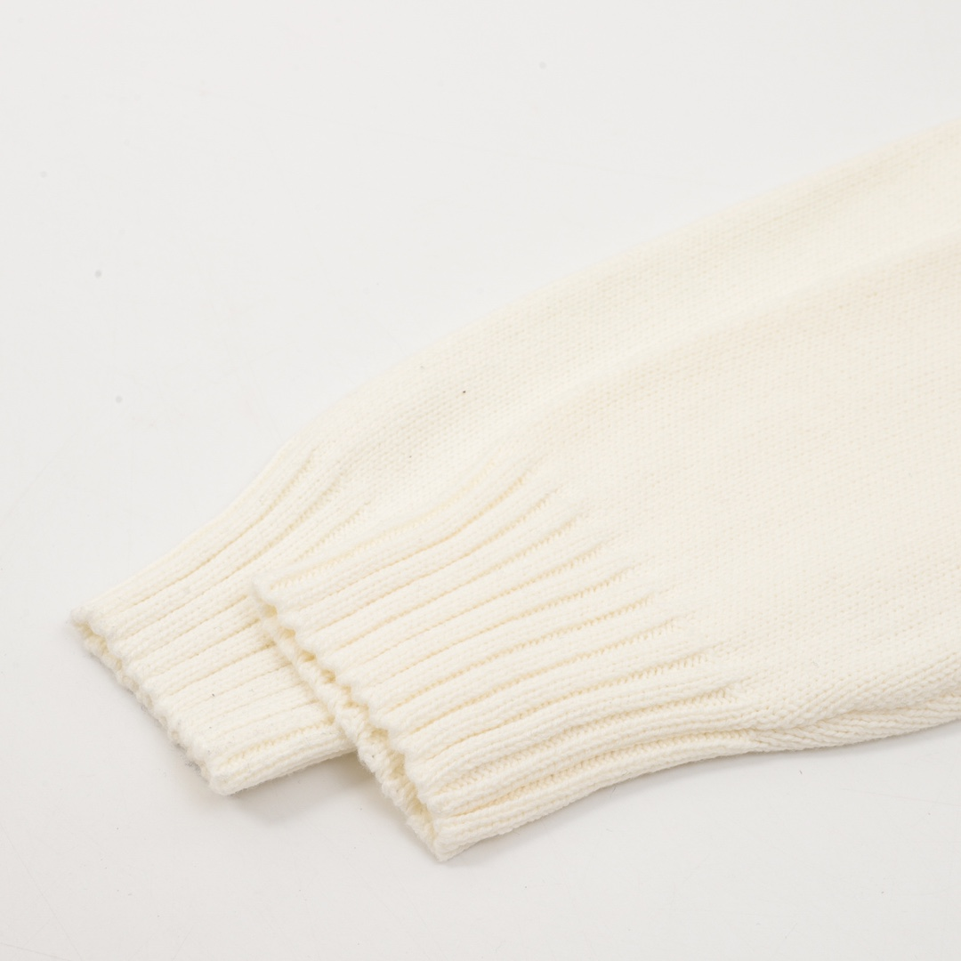 【BURBERRY 公式旗艦店】バーバリー  セーター好評に付き再入荷！241231