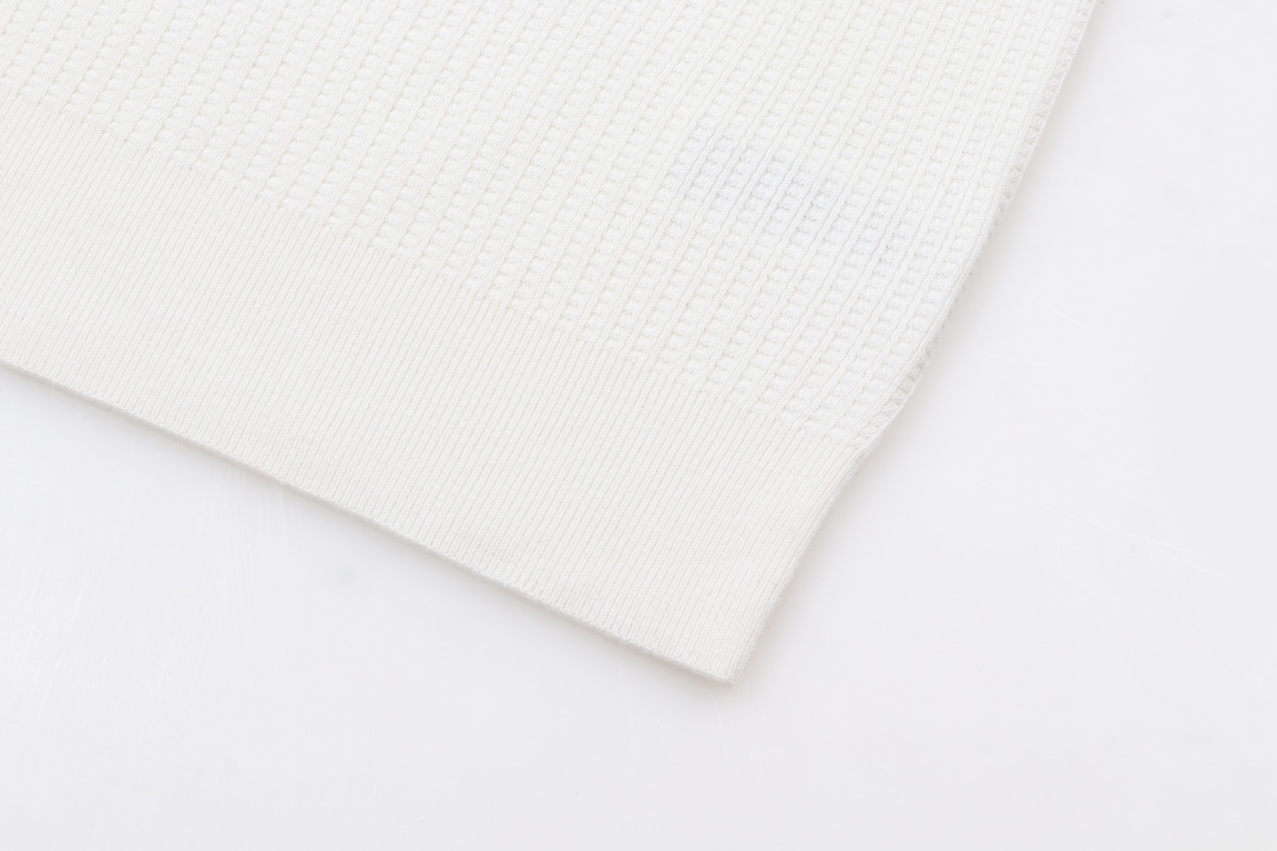 【BURBERRY 公式旗艦店】バーバリー  セーター好評に付き再入荷！241231