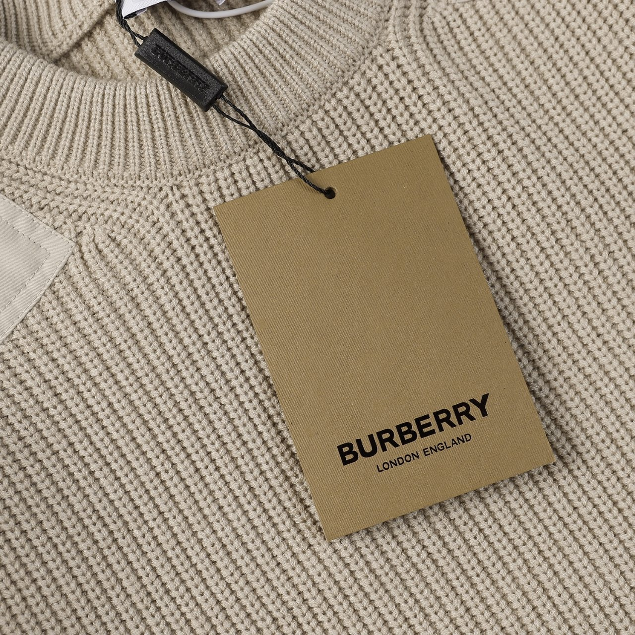 【BURBERRY 公式旗艦店】バーバリー  セーター好評に付き再入荷！241231