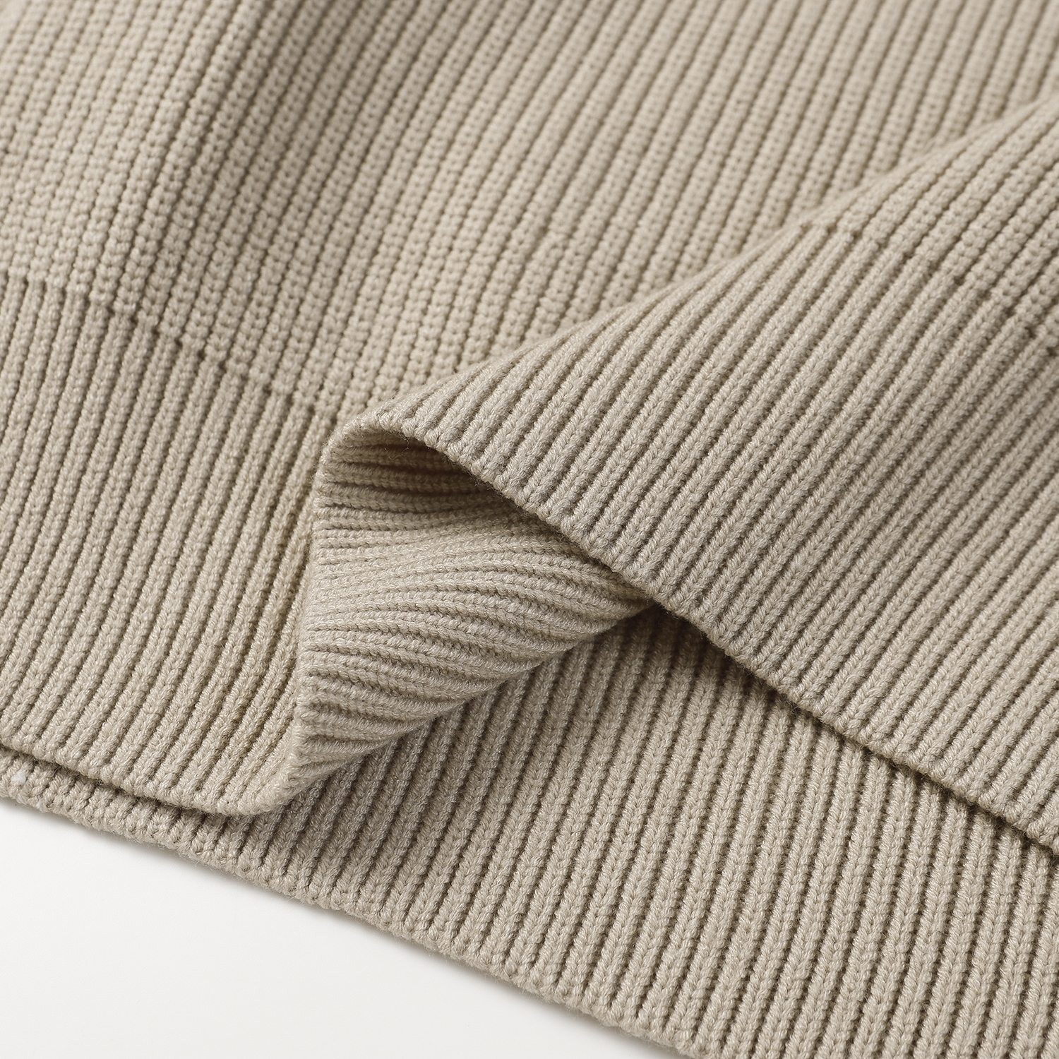 【BURBERRY 公式旗艦店】バーバリー  セーター好評に付き再入荷！241231