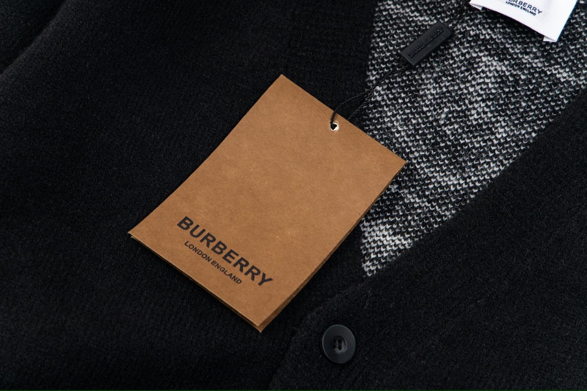 【BURBERRY 公式旗艦店】バーバリー  セーター好評に付き再入荷！241231