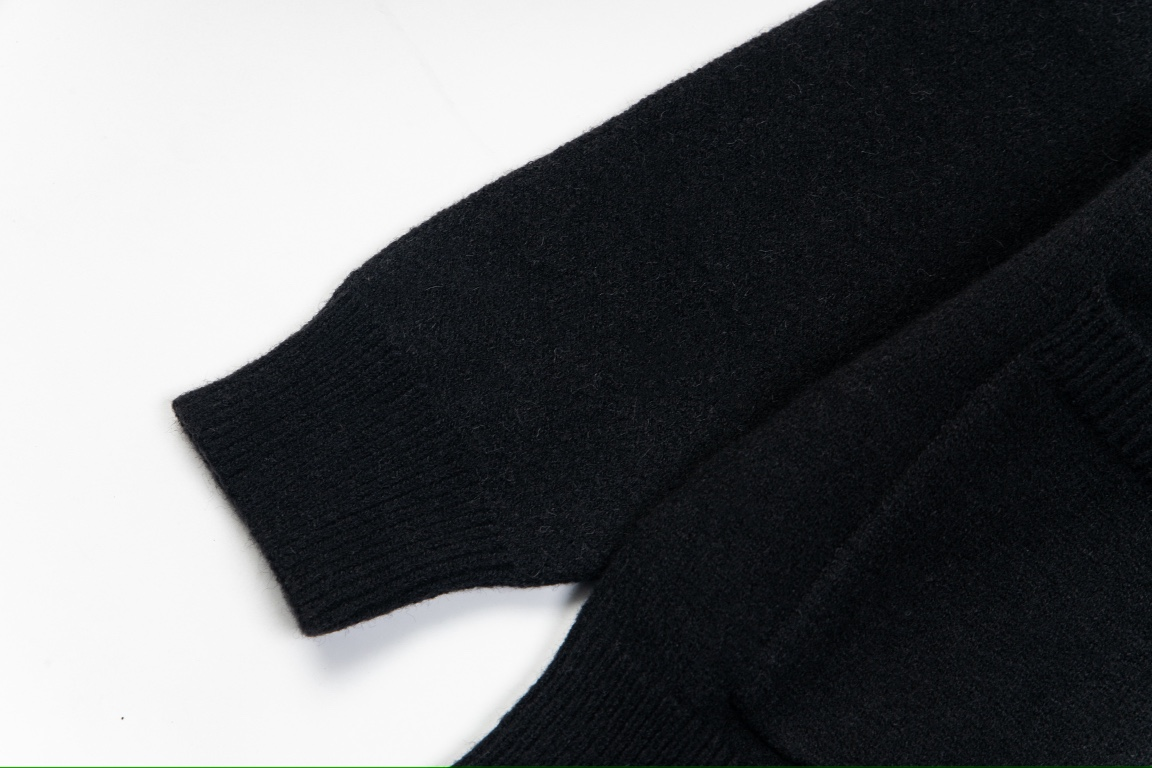 【BURBERRY 公式旗艦店】バーバリー  セーター好評に付き再入荷！241231