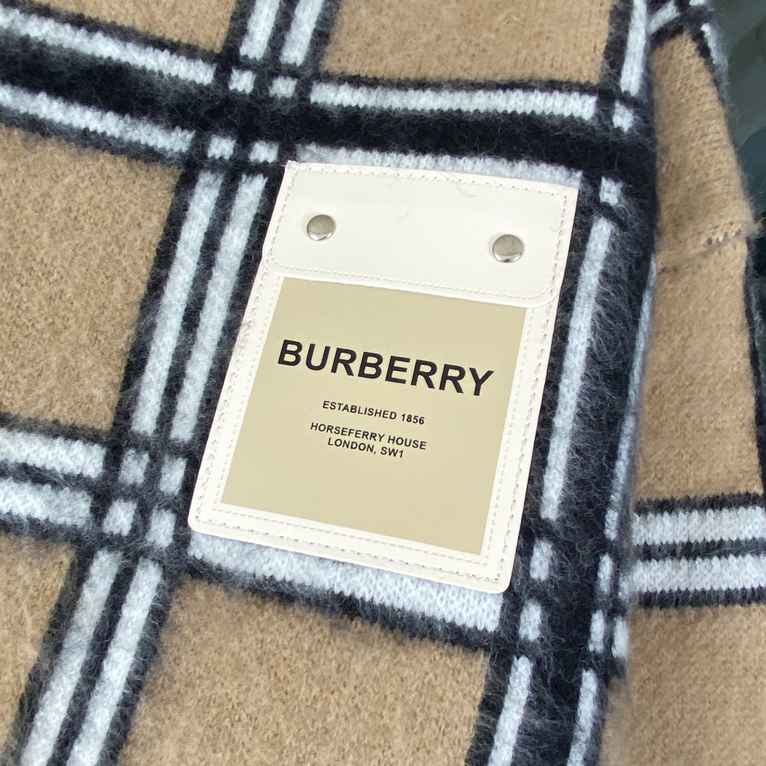 【BURBERRY 公式旗艦店】バーバリー  セーター好評に付き再入荷！241231
