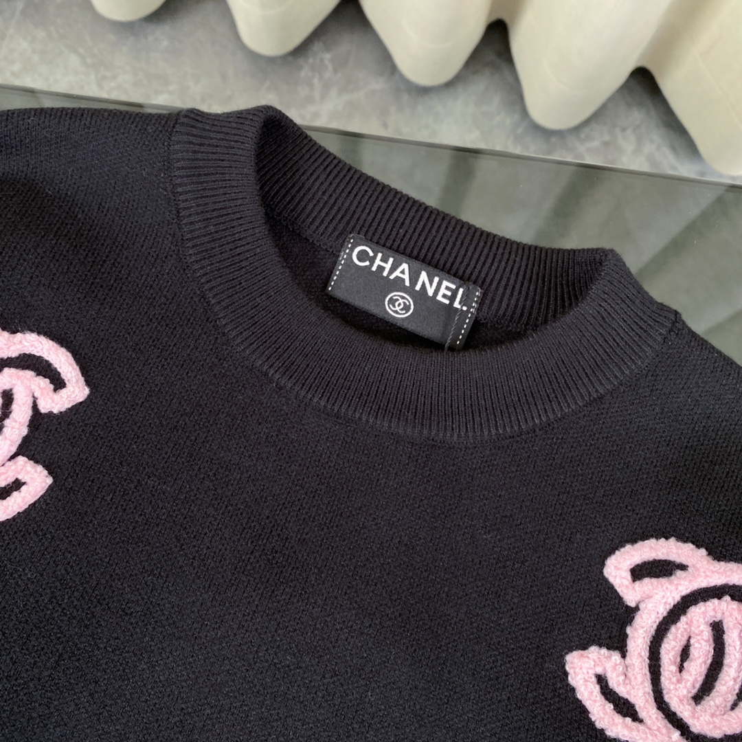 【CHANEL  公式旗艦店】シャネル  セーター好評に付き再入荷！ 241231