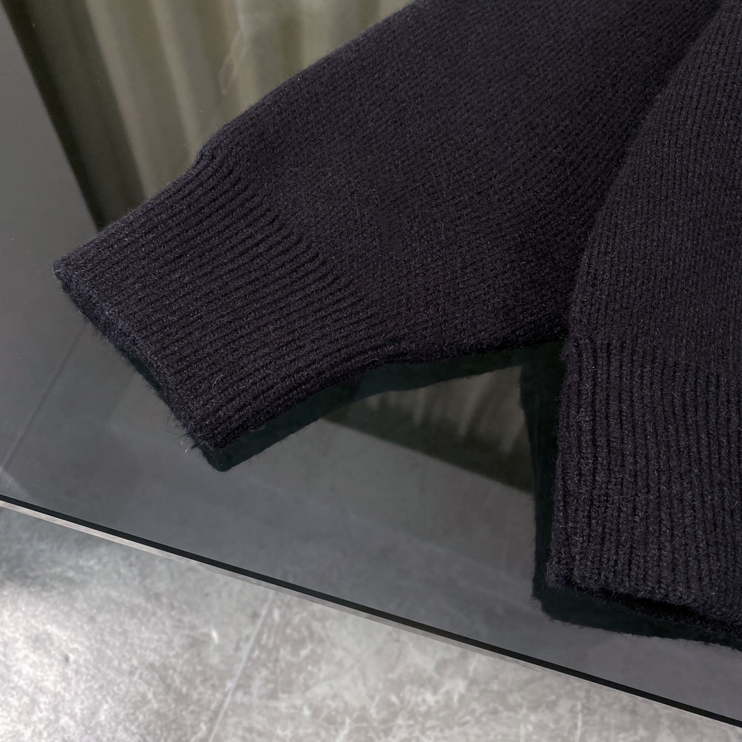 【CHANEL  公式旗艦店】シャネル  セーター好評に付き再入荷！ 241231