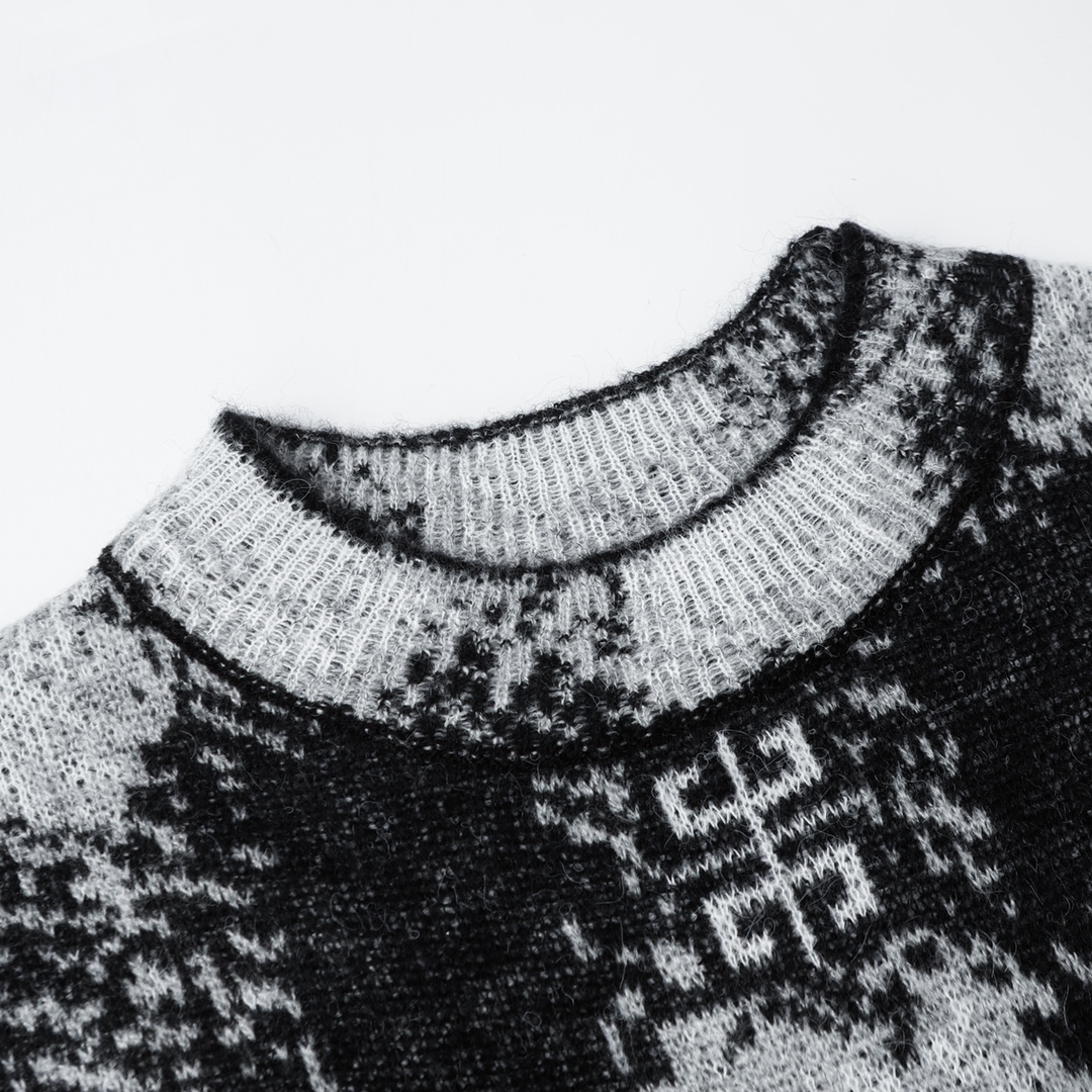 【GIVENCHY   公式旗艦店】ジバンシー  セーター好評に付き再入荷！ 241231