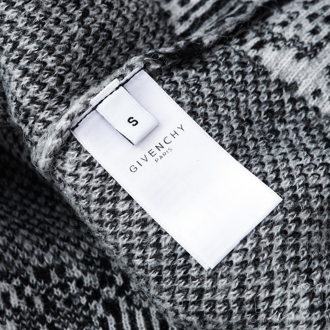 【GIVENCHY   公式旗艦店】ジバンシー  セーター好評に付き再入荷！ 241231