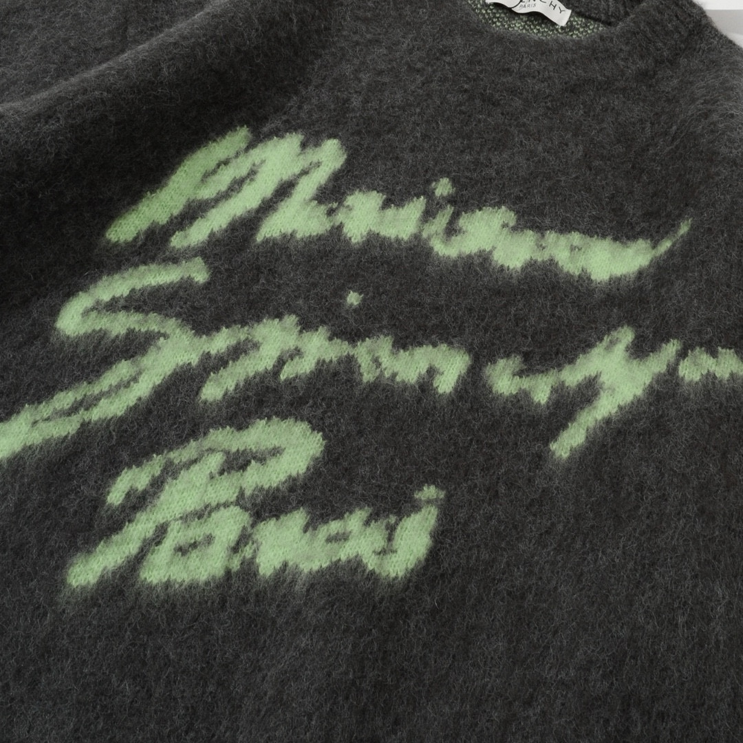 【GIVENCHY  公式旗艦店】ジバンシー  セーター好評に付き再入荷！241231