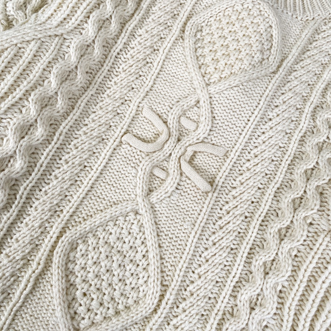 【CELINE 公式旗艦店】セリーヌ  セーター好評に付き再入荷！241231