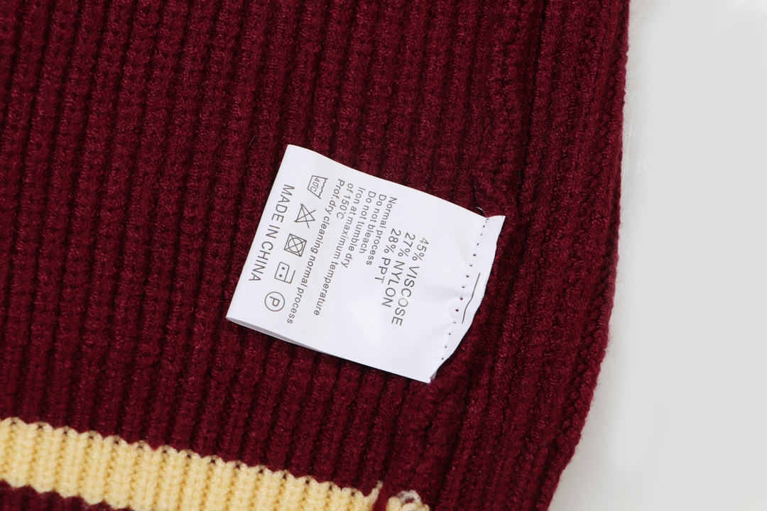 【CELINE  公式旗艦店】セリーヌ セーター好評に付き再入荷！241231