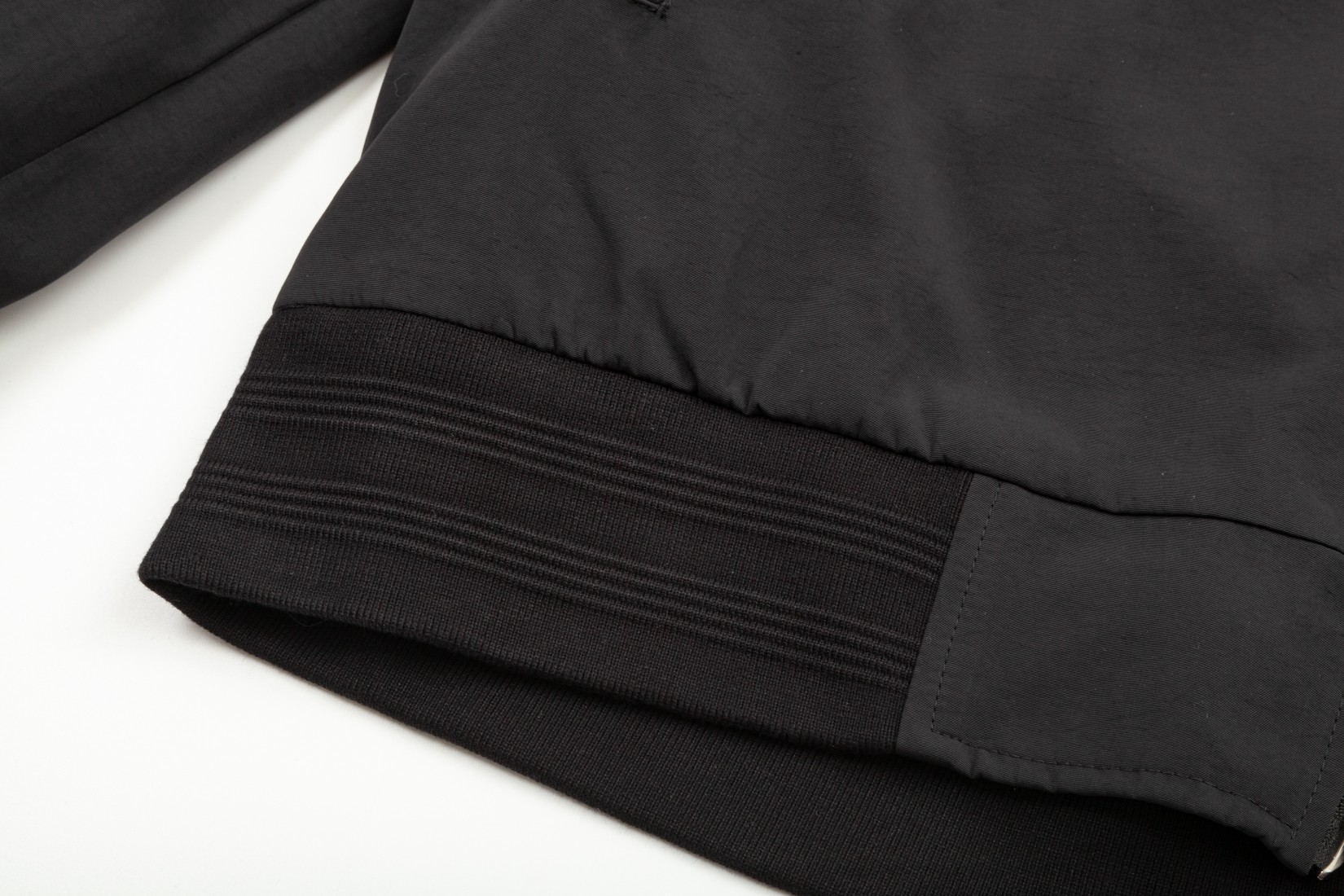 【DIOR  公式旗艦店】ディオール   ジャケット着 好評に付き再入荷！