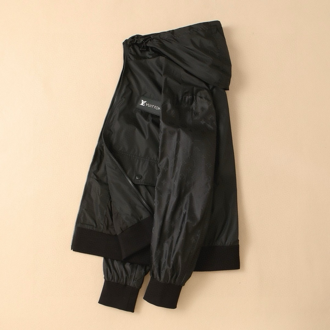 【LOUIS VUITTON 公式旗艦店】ルイヴィトン  ジャケット着 ご好評に付き再入荷！250106