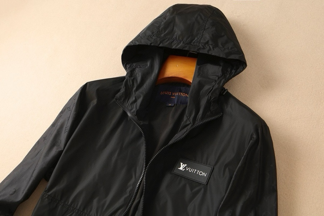 【LOUIS VUITTON 公式旗艦店】ルイヴィトン  ジャケット着 ご好評に付き再入荷！250106