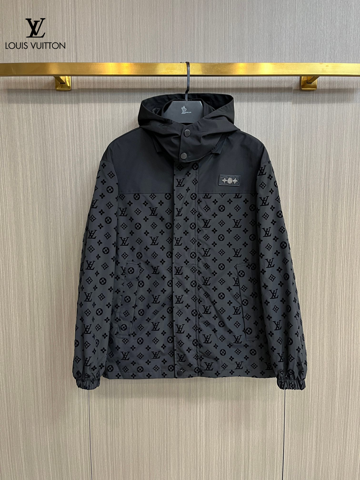 LV【LOUIS VUITTON 公式旗艦店】ルイヴィトン  ジャケット着 ご好評に付き再入荷！250106