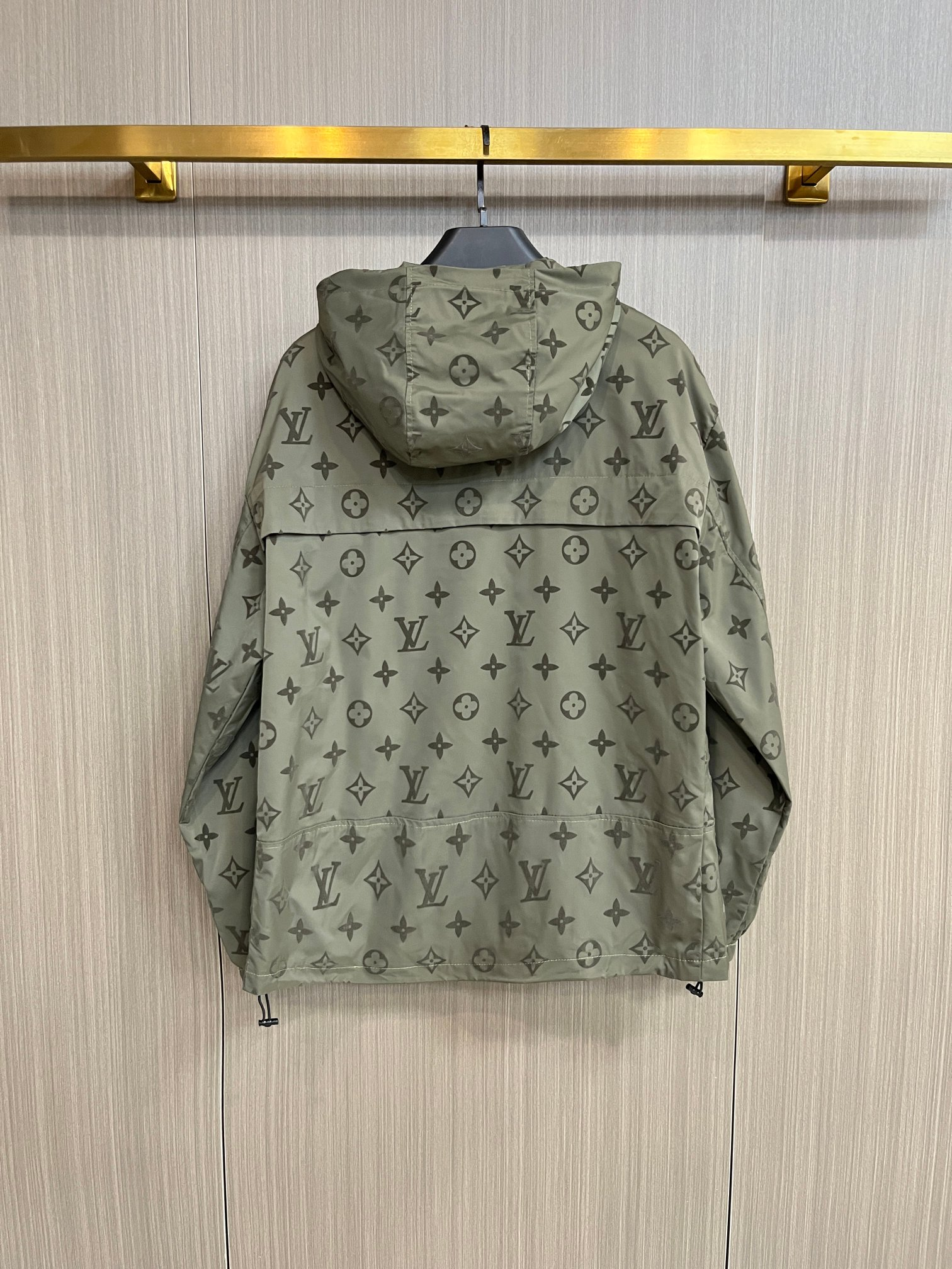 LV【LOUIS VUITTON 公式旗艦店】ルイヴィトン  ジャケット着 ご好評に付き再入荷！250106