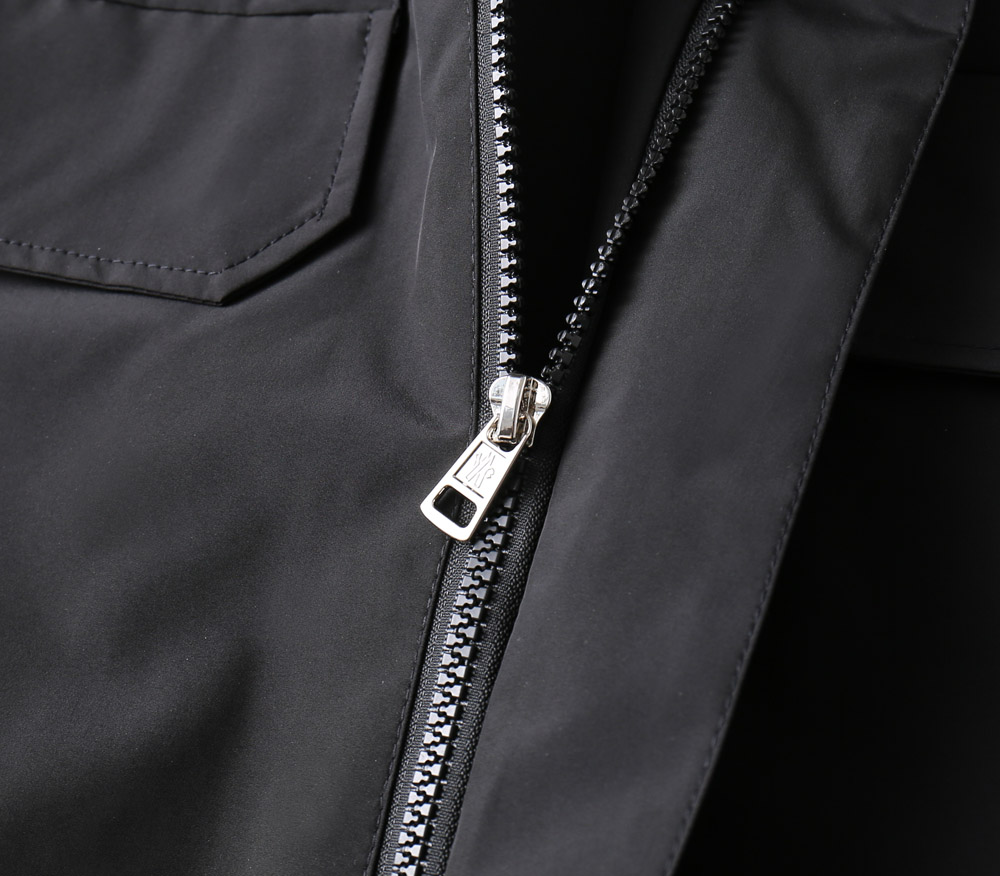 【MONCLER 公式旗艦店】 モンクレール  ジャケット着 ご好評に付き再入荷！241023