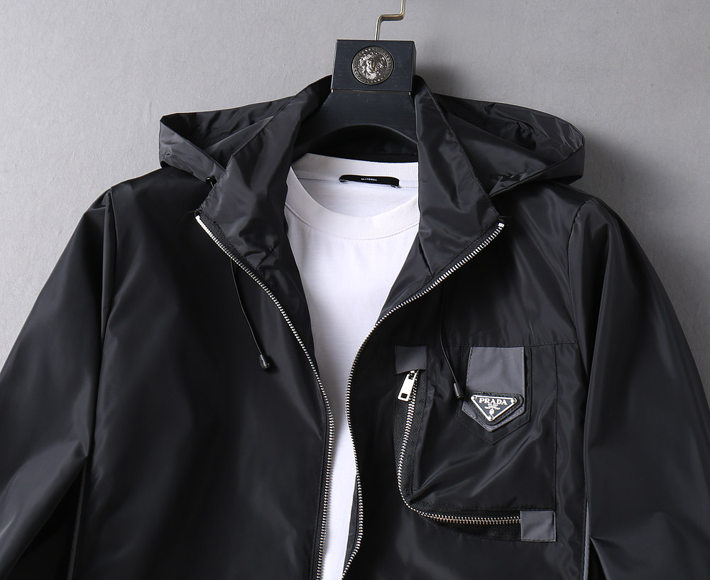 【PRADA  公式旗艦店】プラダ   ジャケット着 ご好評に付き再入荷！250106