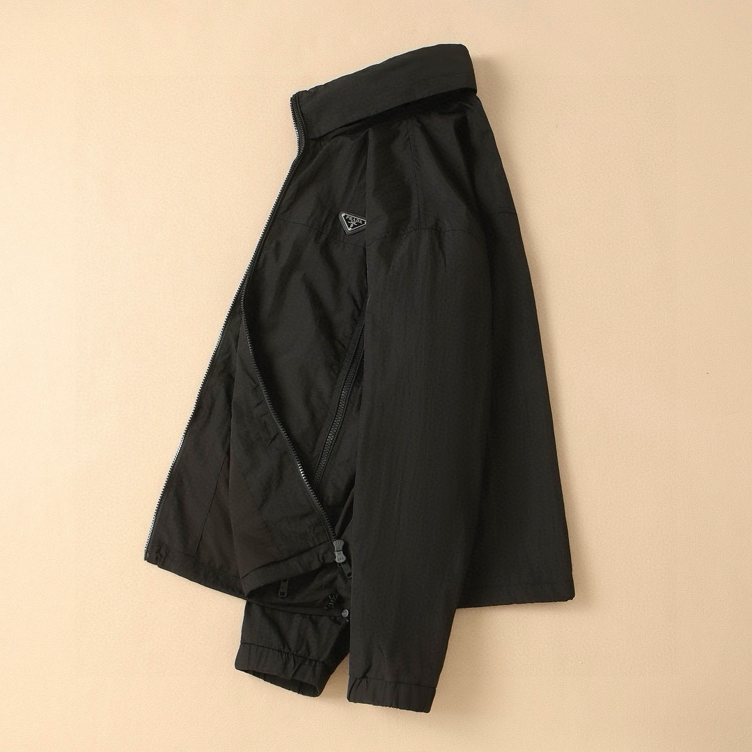 【PRADA  公式旗艦店】プラダ   ジャケット着 ご好評に付き再入荷！250106