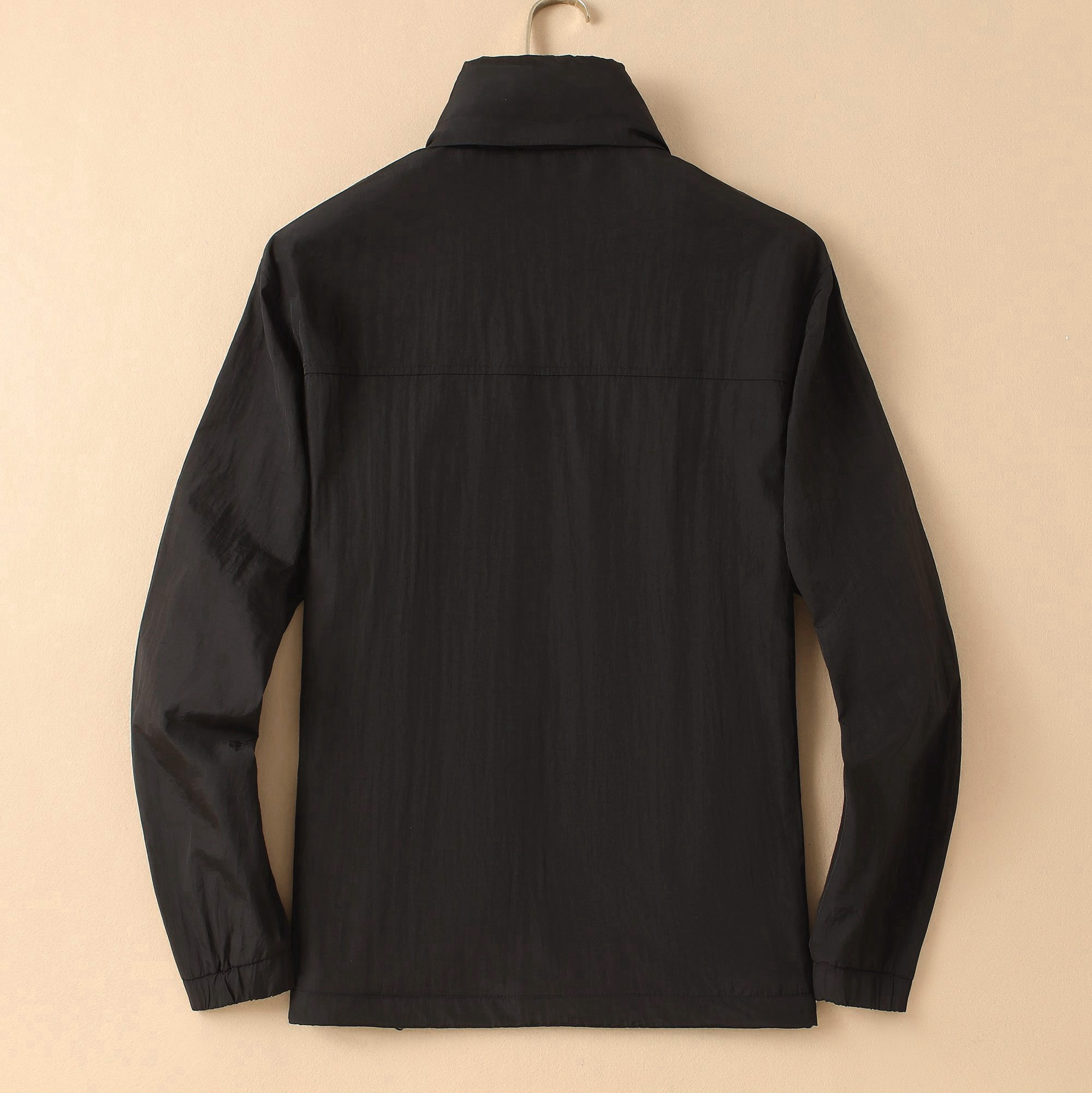 【PRADA  公式旗艦店】プラダ   ジャケット着 ご好評に付き再入荷！250106